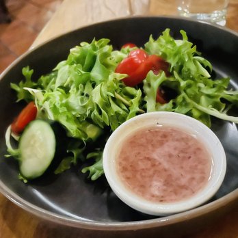 Hannah's Off The Square - Side salad with vinaigrette dressing - New American Near Me - Denton, Texas