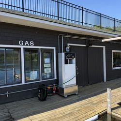 Lake Placid Marina - Premium 91 Non-ethanol gas for boaters on Lake Placid lake