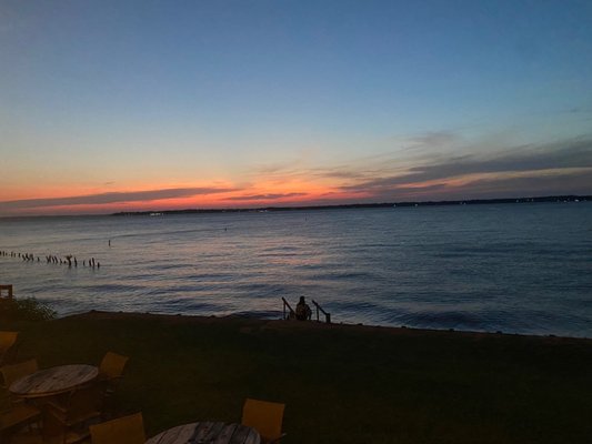 Wet Deck Bar & Grill by null