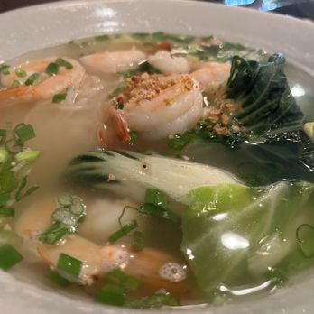 Pho House & Akira Sushi - Shrimp soup in chicken broth - Vietnamese Near Me - Carmichael, California Pho House & Akira Sushi - Shrimp soup in chicken broth - Vietnamese Near Me - Carmichael, California