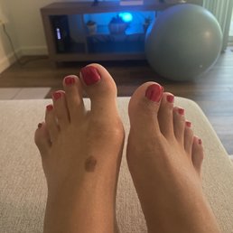 Unevenly cut toes.... I like them short & stubby, i had politely asked to cut them as short as possible:( Unevenly cut toes.... I like them short & stubby, i had politely asked to cut them as short as possible:(