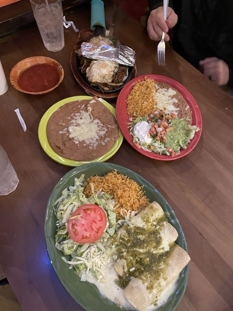 El Carreton Mexican Rest