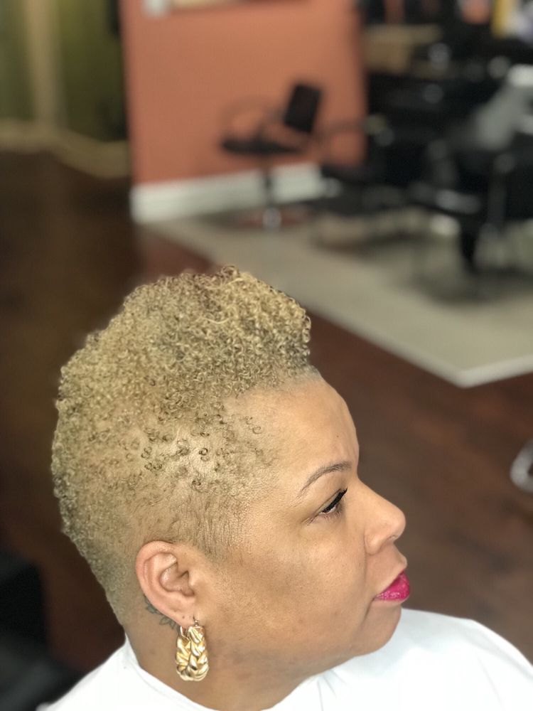 Artistic Hair Creations Logo