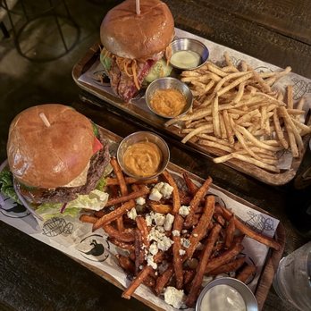 Dunedin New Zealand Eats - Burgers Near Me - San Diego, California