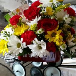 Le Roy's Florist & Flower Delivery