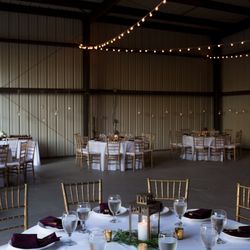 The Slate Barn and Gardens - Our setup inside the barn - almost everything provided by The Slate Barn!