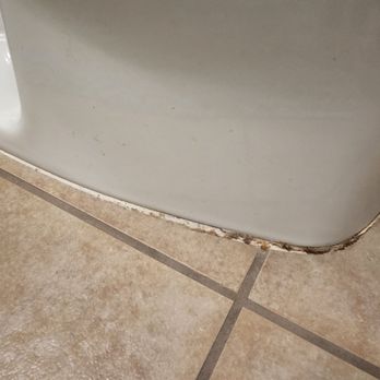 Andrey Handyman - Toilet - before - Handyman Near Me - Emeryville, California