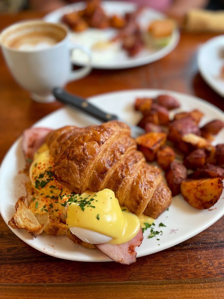 LA PROVENCE BOULANGERIE & PATISSERIE 867 Photos & 563 Reviews 937