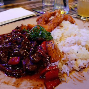 Rainforest Cafe - Bangkok stir fry - American Near Me - Ontario, California Rainforest Cafe - Bangkok stir fry - American Near Me - Ontario, California