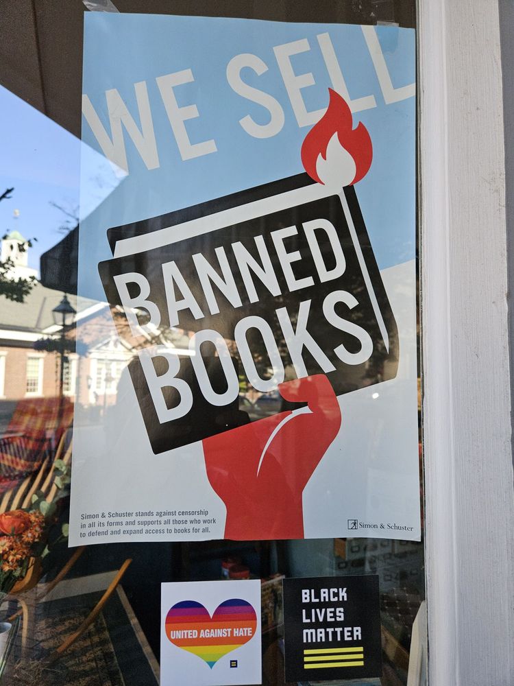 Mockingbird Bookshop Logo