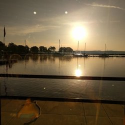 Cindy's On the Barge - Beautiful view for breakfast.