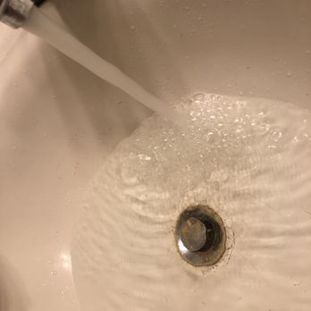 Ramada by Wyndham Columbia - Water wouldn't drain - Hotels Near Me - Columbia, Missouri