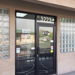 M&M Eye Institute - Clinic Entrance