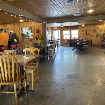 Midway Firehouse Pizza - Dining Room - Pizza Near Me - Hillsboro, Oregon Midway Firehouse Pizza - Dining Room - Pizza Near Me - Hillsboro, Oregon