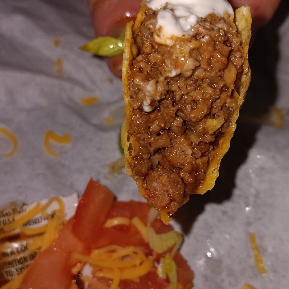 Taco Tree - Look at that meat.... top half of taco broke off - Mexican Near Me - Auburn, California Taco Tree - Look at that meat.... top half of taco broke off - Mexican Near Me - Auburn, California