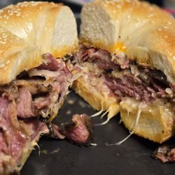 Brooklyn Bagel & Deli - Hot Reuben
