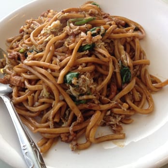 Southern Mini Town - Thick cut chow mein - Chinese Near Me - San Gabriel, California