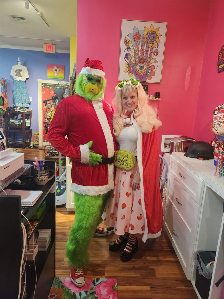 The Grinch made an appearance during the Annual Light Up Night! Great photo opportunity for all!