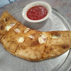 Navarro’s Pizza - Gigantic calzone