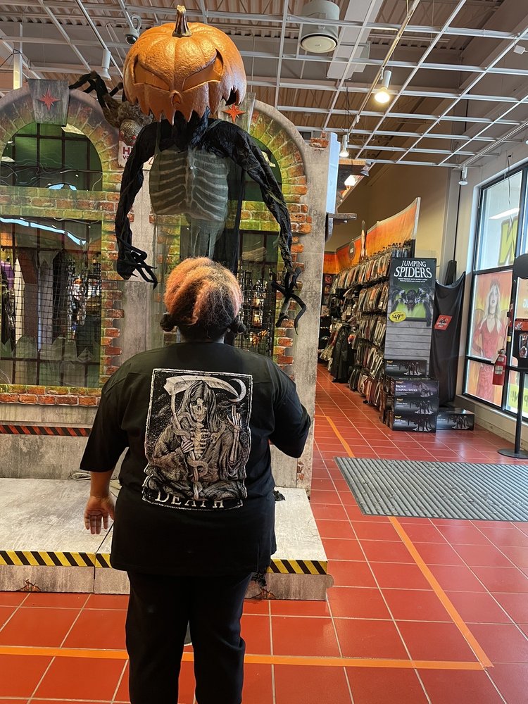 Spirits Halloween Superstore