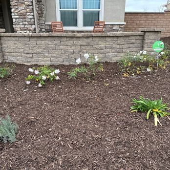 Tony's Landscape - Wall and mulch - Landscaping Near Me