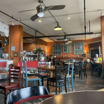 Coffee Girl - Dining area - Coffee & Tea Near Me - Astoria, Oregon Coffee Girl - Dining area - Coffee & Tea Near Me - Astoria, Oregon