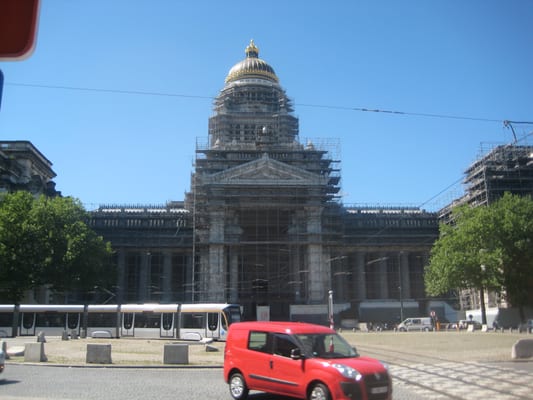 Palais de Justice by null