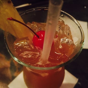 Tambu Lounge - Macaw cocktail - Lounges Near Me - Lake Buena Vista, Florida