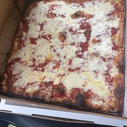 Dominick's Pizzeria