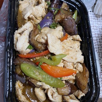Ocean Thai Cuisine - Eggplant with chicken - Thai Near Me - Oceanside, California