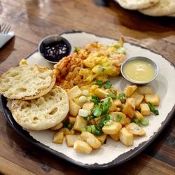 Egg Harbor Café - Lobster Scrambler