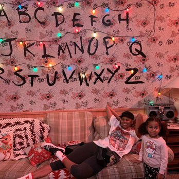 Stranger Things: The Official Store - Miami - Who doesn't love this set up replica of the living room - Arcades Near Me - Aventura, Florida Stranger Things: The Official Store - Miami - Who doesn't love this set up replica of the living room - Arcades Near Me - Aventura, Florida