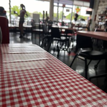 River Oaks Cafe - Inside - Breakfast & Brunch Near Me - Fort Worth, Texas