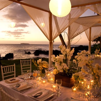 Paradise Weddings Hawaii - Wedding Reception with a sunset ocean view - Wedding Planning Near Me - Maui, Hawaii Paradise Weddings Hawaii - Wedding Reception with a sunset ocean view - Wedding Planning Near Me - Maui, Hawaii