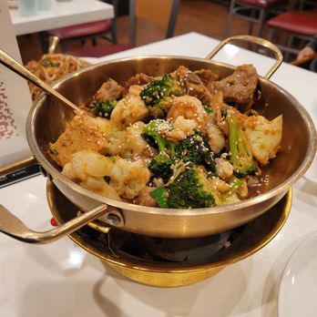 Tasty Szechuan - Garlic iron skillet - Szechuan Near Me - Hayward, California Tasty Szechuan - Garlic iron skillet - Szechuan Near Me - Hayward, California