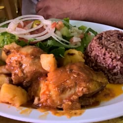 Ozzy's Cafe - Fricase de pollo