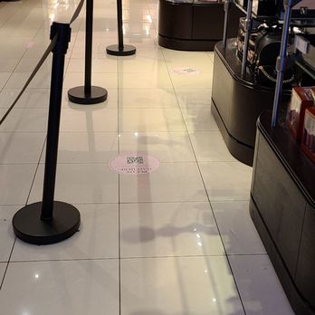 Victoria's Secret - Check out area - Lingerie Near Me - Northridge, California Victoria's Secret - Check out area - Lingerie Near Me - Northridge, California