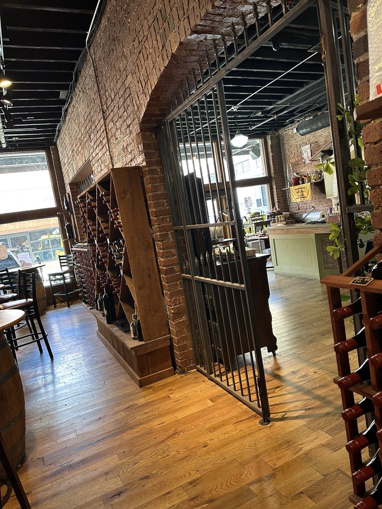 Courtyard Winery - vineyard in Pittsburgh, PA