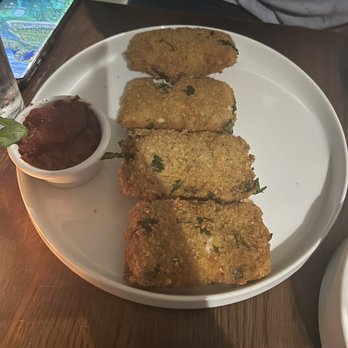 Pizza Verde - Mozzarella cheese sticks - Pizza Near Me - Fort Worth, Texas Pizza Verde - Mozzarella cheese sticks - Pizza Near Me - Fort Worth, Texas