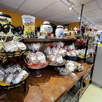 Buckies Biscotti - Did I say gifts and party favors?  Arrive with any of these lovelies and you'll be that gracious guest. - Bakeries Near Me - Dennis Port, Massachusetts