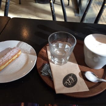 Le Blé - Eclair y cortado - Cafeteria Near Me - Buenos Aires, C Le Blé - Eclair y cortado - Cafeteria Near Me - Buenos Aires, C