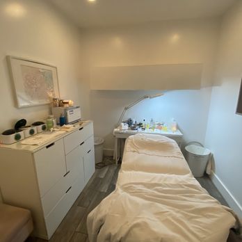 Cocoon Day Spa Oakland - Rockridge - Waxing Near Me - Oakland, California
