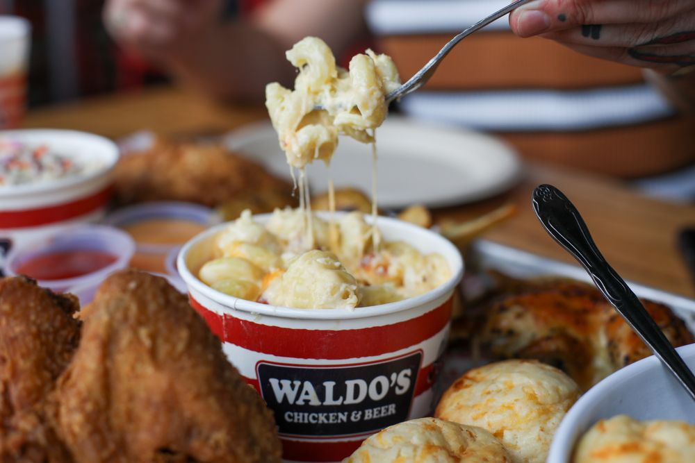 Waldo's Chicken & Beer Logo