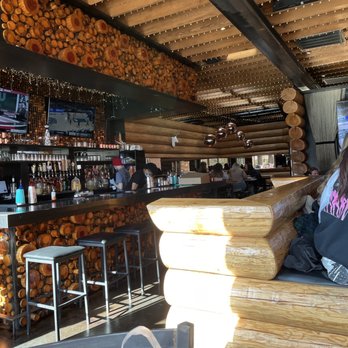 Homeslice - Interior, bar - Pizza Near Me - Chicago, Illinois