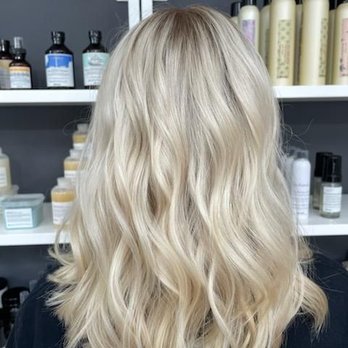 Salt Salon - Blonde balayage - Hair Salons Near Me - San Francisco, California Salt Salon - Blonde balayage - Hair Salons Near Me - San Francisco, California