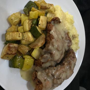 Frankie's International Bistro - Fried chicken - Breakfast & Brunch Near Me - Plainville, Massachusetts Frankie's International Bistro - Fried chicken - Breakfast & Brunch Near Me - Plainville, Massachusetts