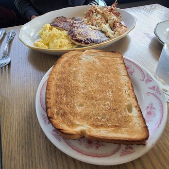 The Harvest Room - Hunters Breakfast -turkey sausage patties, eggs, hash browns and toast - New American Near Me - Munster, Indiana The Harvest Room - Hunters Breakfast -turkey sausage patties, eggs, hash browns and toast - New American Near Me - Munster, Indiana