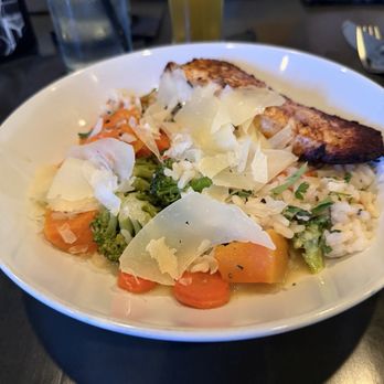 uncorkd - Vegetable Risotto w/Salmon - Wine Bars Near Me - West Reading, Pennsylvania