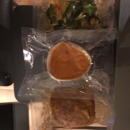 Bland pulled pork, wrongly labeled Mac-n-cheese that was some unidentifiable sweet potato concoction, and barely decent veggies.