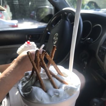 Jigger Shop - S'mores sundae - Ice Cream & Frozen Yogurt Near Me - Mount Gretna, Pennsylvania Jigger Shop - S'mores sundae - Ice Cream & Frozen Yogurt Near Me - Mount Gretna, Pennsylvania